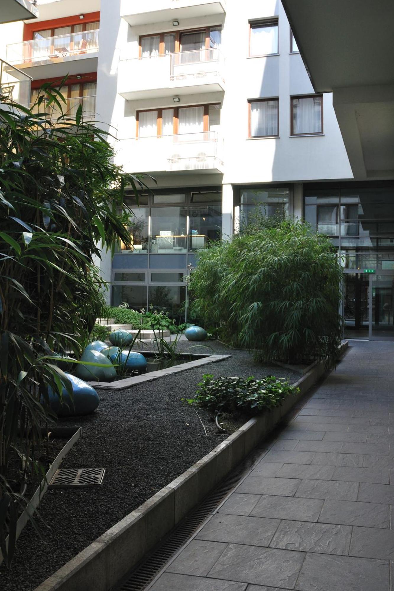 Appartement Urban Oasis With Free Parking à Budapest Extérieur photo